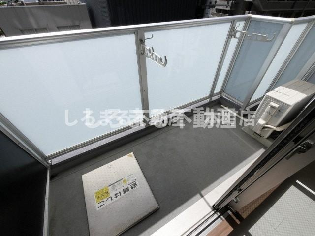 アール大阪グランデのバルコニー