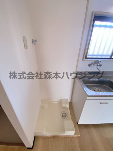 【設備】 | 　ウエストコート | 室内洗濯機置き場です