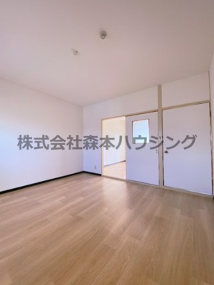 【居間・リビング】 | 　ウエストコート | ゆったり過ごせる居間です