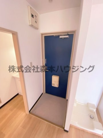【玄関】 | 　ウエストコート | 毎日通る玄関はこちらです