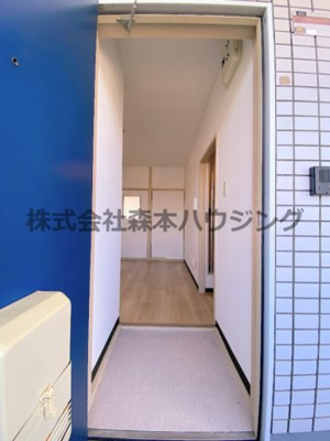 【内装】 | 　ウエストコート | 内装は落ち着いています