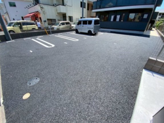 【駐車場】