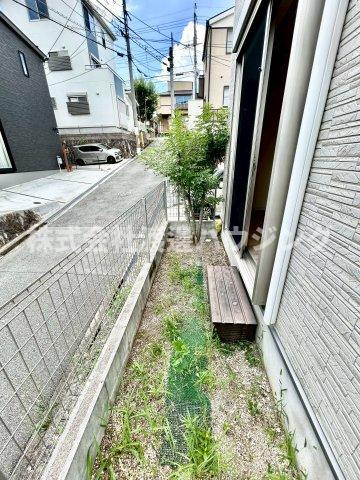 半町4丁目一戸建の庭|専用庭付き