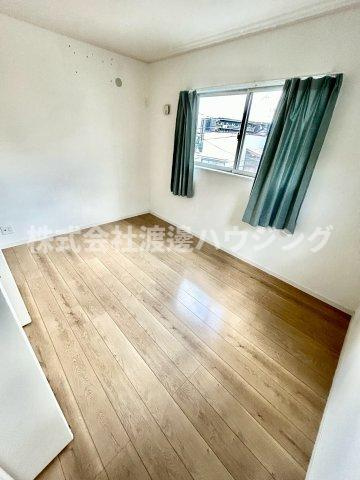 半町4丁目一戸建の洋室