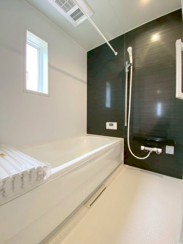 米子市皆生6丁目第一新築分譲住宅の浴室|１坪のユニットバスになります。標準で浴室乾燥・暖房等の機能が付きます。