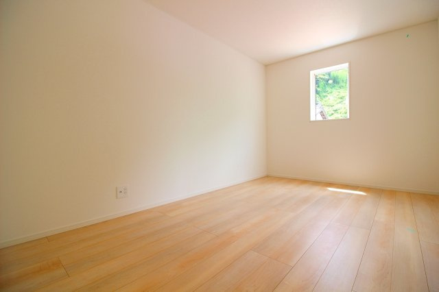 米子市皆生6丁目第一新築分譲住宅の洋室|≪同仕様写真≫
ナチュラルテイストな仕上がりになります。