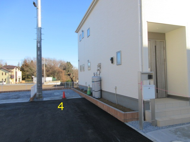 【仲介手数料無料】新築戸建　リーブルガーデン寄居町露梨子2581-1（全8棟）の前面道路含む現地写真