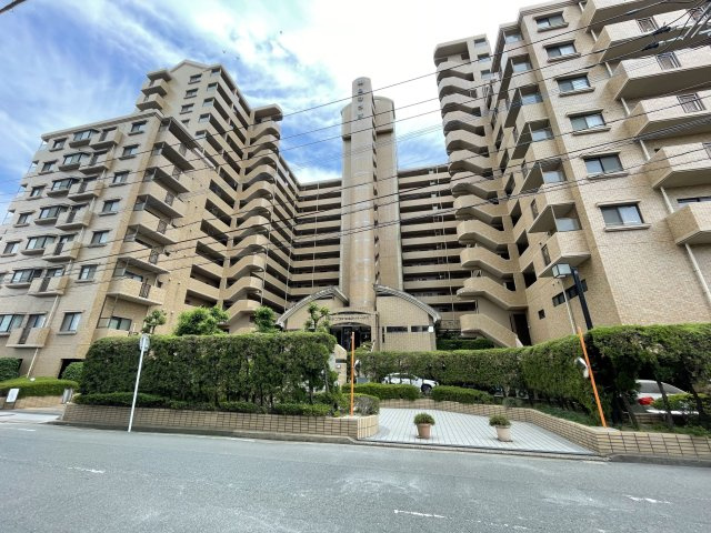 【外観】 | 朝日プラザ筑紫野プティックス | JR二日市駅まで徒歩6分の好立地。リフォーム済みで気持ち良く生活をスタートできます