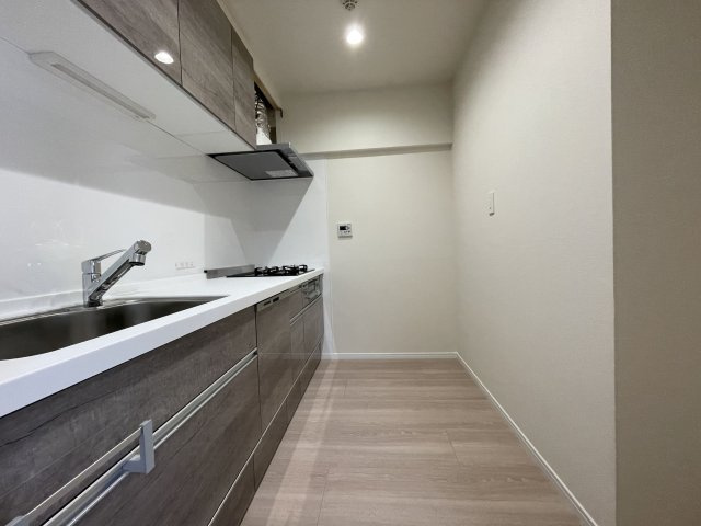 【キッチン】 | 朝日プラザ筑紫野プティックス | 独立型キッチンはリビングに生活感が出ないのでリビングで寛いでいても炊事の音がダイレクトに伝わりません