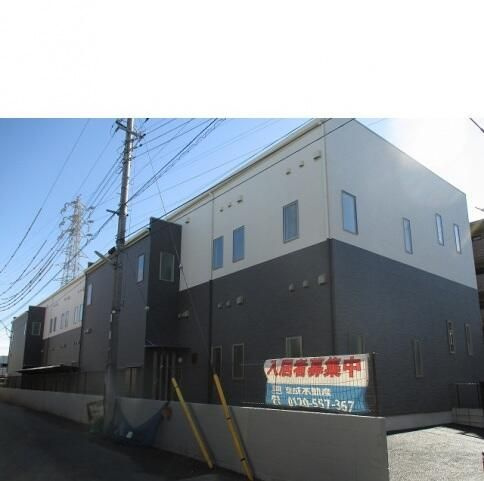 コンフォルト中山の外観