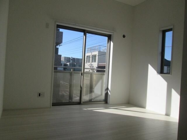 コンフォルト中山の居間・リビング