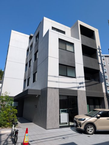 MODERN ASPIRATIONロッポンマツヒルズ