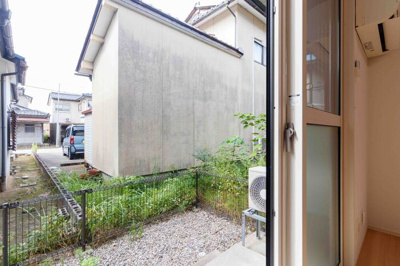 【庭】 | グラン・ファミリアＪ