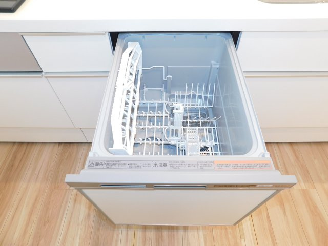 稲沢市北島町千野地の新築一戸建のキッチン|◇食洗機◇　　家事の負担を軽減する便利な食洗機付き♪