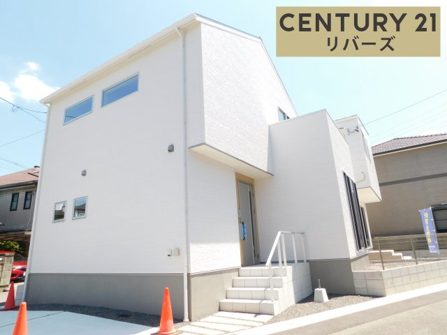 稲沢市北島町千野地の新築一戸建の外観|☆開放的な角地☆　　新価格！！いつでもご案内出来ます♪（お問合せ当日・平日・水曜・夜間でもＯＫ）　オール電化住宅！　駐車並列２台ＯＫ！　全居室収納完備で広いお家♪
