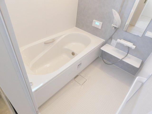 稲沢市北島町千野地の新築一戸建の浴室|◇浴室◇　　浴室乾燥機・追焚機能