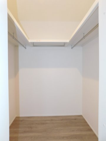 稲沢市北島町千野地の新築一戸建の収納|◇ウォークインクローゼット◇　　大きな荷物や洋服など大容量収納できます！