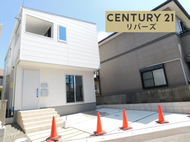 稲沢市北島町千野地の新築一戸建の外観|☆全居室ＷＩＣ完備☆　　いつでもご案内出来ます♪（お問合せ当日・平日・水曜・夜間でもＯＫ）　オール電化住宅！　駐車並列２台ＯＫ！　全居室収納完備で広いお家♪