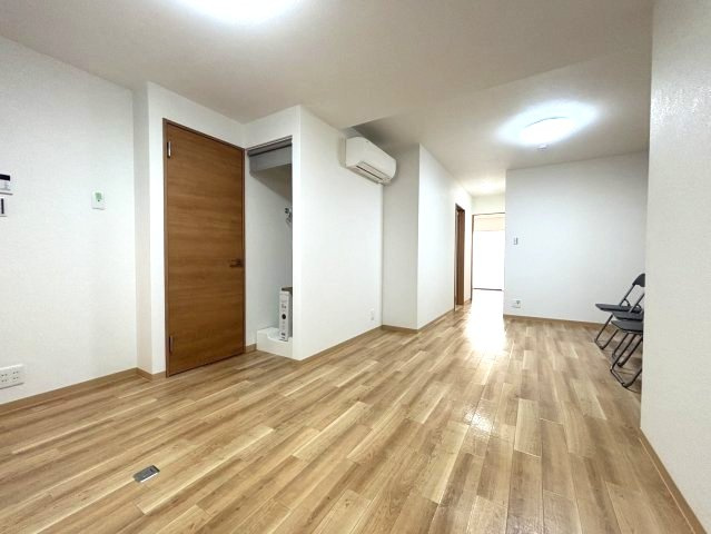 辻清マンションの内装