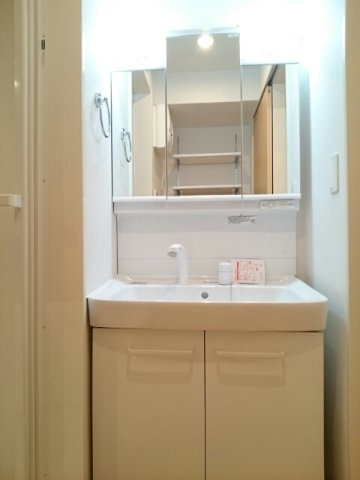 ウィル・アルカディアの洗面所|ゆったりとスペースのある洗面所