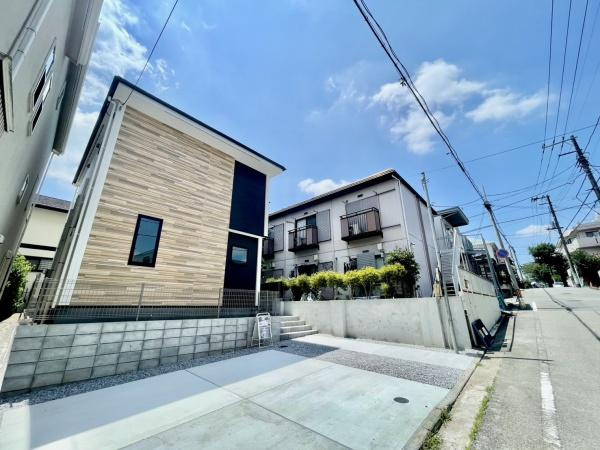 横浜市保土ケ谷区月見台の新築一戸建の前面道路含む現地写真|陽当りの良さ、住環境を現地にてご確認下さい！
周辺環境も合わせてご案内させて頂きます！