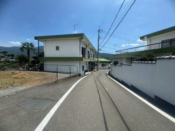 紀の川市黒土・上田井　土地の前面道路含む現地写真