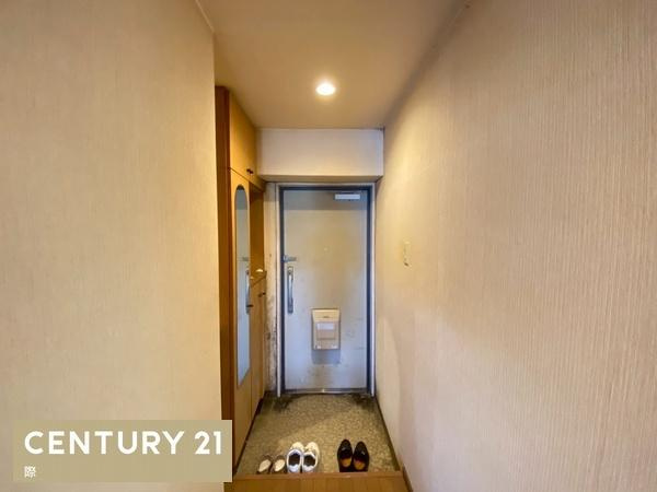 サンライズマンション岩出５弐番館　の玄関