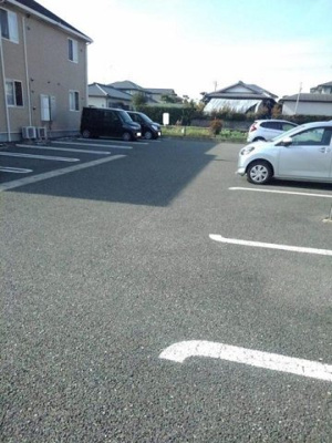 【駐車場】 | クォーク１８Ｃ