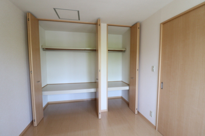 熊本市南区八幡１０丁目のアパートの収納