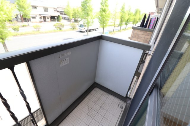 熊本市南区八幡１０丁目のアパートのバルコニー