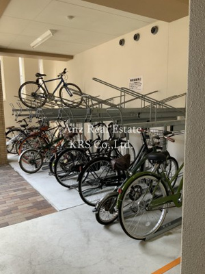 【その他】 | トモ南堀江 | サイクルスタンド付きの駐輪場です！