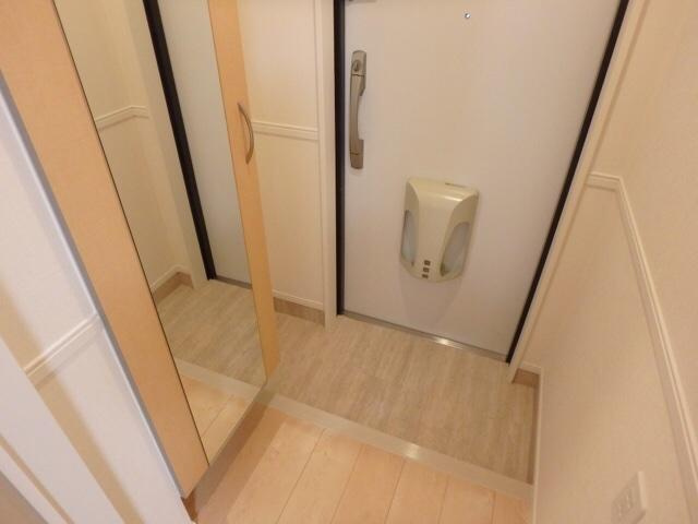 ウィン・ベルⅤ（ファイブ）の玄関|玄関（イメージ）