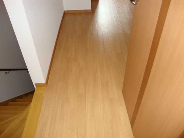 グランドスウェル－Ｂ（Ｇｒａｎｄ　Ｓｗｅｌｌ－Ｂ）の内装|廊下