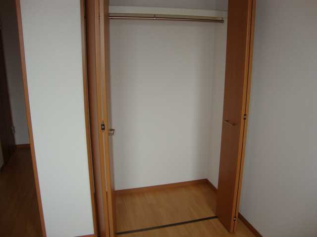 グランドスウェル－Ｂ（Ｇｒａｎｄ　Ｓｗｅｌｌ－Ｂ）の収納|クローゼット