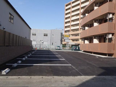 【駐車場】 | ラ・トゥール高尾町 | 敷地外