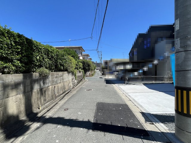 【その他】 | 福岡市南区柳河内2丁目2期　1号棟（全2棟）【仲介手数料無料・0円】 | 現地写真。前面道路です。