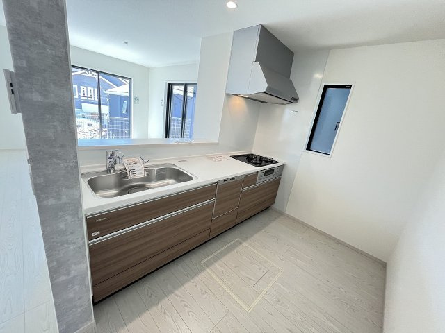 【キッチン】 | 福岡市南区柳河内2丁目2期　1号棟（全2棟）【仲介手数料無料・0円】 | 現地写真。