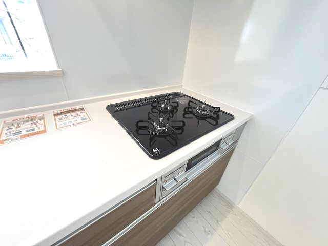 【キッチン】 | 福岡市南区柳河内2丁目2期　1号棟（全2棟）【仲介手数料無料・0円】 | 現地写真。