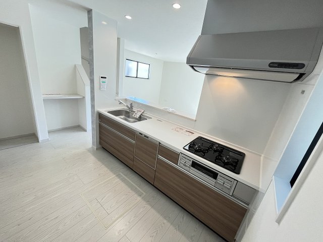 【キッチン】 | 福岡市南区柳河内2丁目2期　1号棟（全2棟）【仲介手数料無料・0円】 | 現地写真。