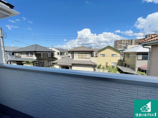 大津市桜野町　第1期　新築一戸建てのバルコニー|ワイドバルコニーは洗濯物を干すスペースが広いのでご家族が多くても安心！
