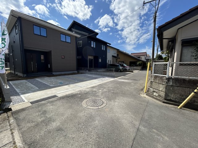 新築　高崎市飯塚町1期　１号棟の前面道路含む現地写真|現地写真　北側接道幅員約3.8ｍ