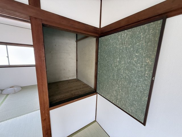 五色山7丁目戸建の収納