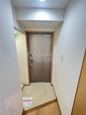 【玄関】 | WillDo九条南 | 明るい玄関です