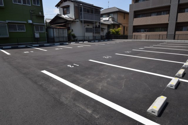 【駐車場】 | リブリ・アイリス諸岡