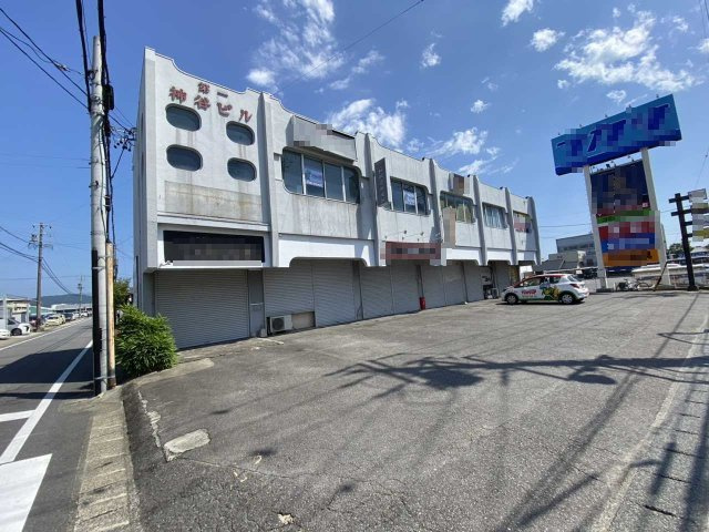 第一神谷ビルの駐車場