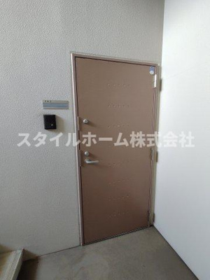 【玄関】 | ファミリアーレ金屋