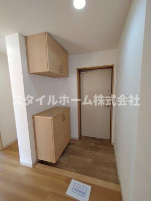 【玄関】 | ファミリアーレ金屋