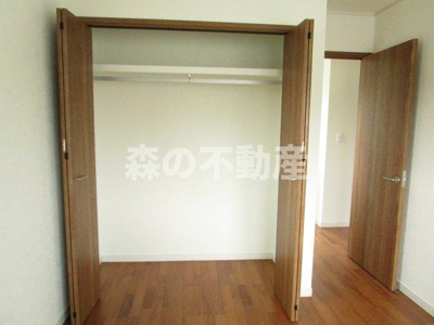 【洋室】 | サザンウィング | ２階洋室収納