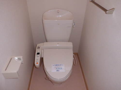 広島市安佐北区三入６丁目のアパートのトイレ|シャワートイレ