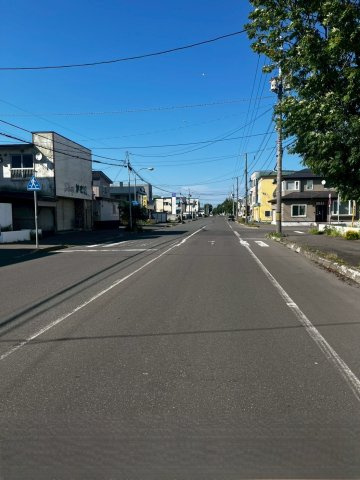 住之江町12　中古住宅の前面道路含む現地写真|市内中心地、鳥取方面へのアクセス良好です